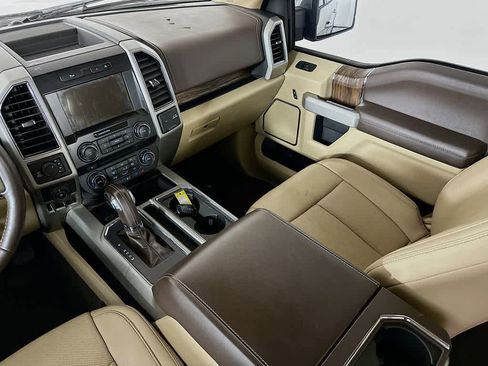 Used 2018 Ford F150 Lariat image 11