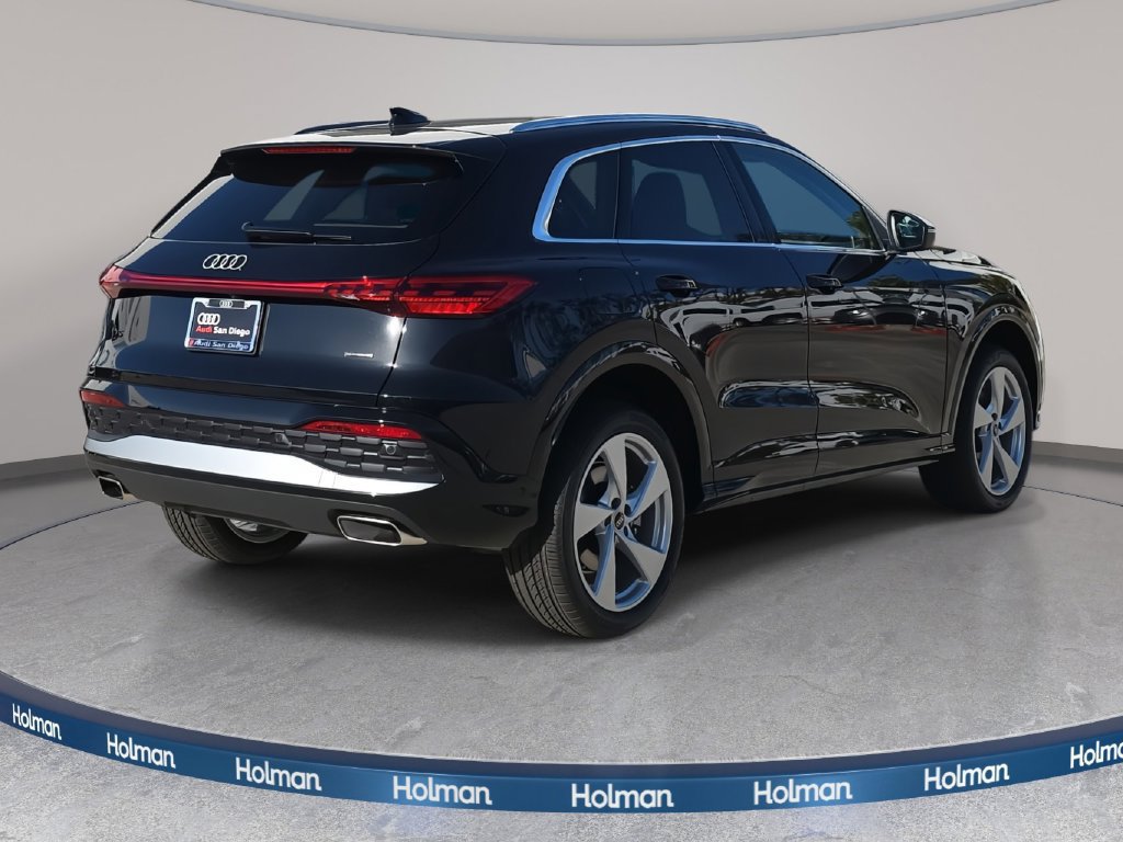 Certified 2025 Audi Q5 Premium Plus w/ Premium Plus AWD/4WD image 3