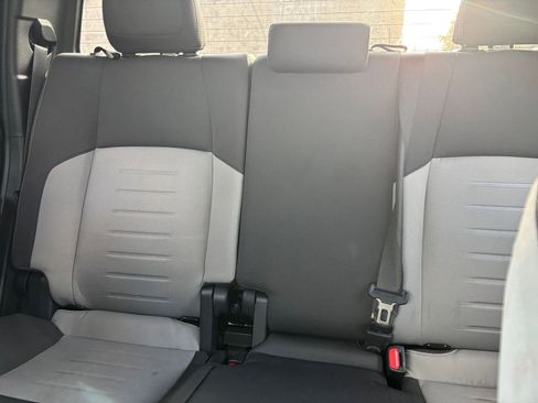 Used 2025 Toyota Tacoma TRD Off-Road image 37