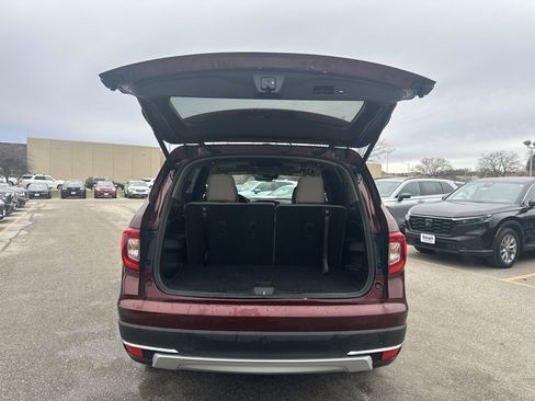 Used 2021 Honda Pilot Touring image 10