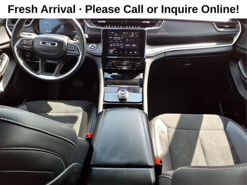 Used 2023 Jeep Grand Cherokee Altitude image 21