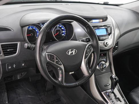 Used 2013 Hyundai Elantra Limited FWD image 19