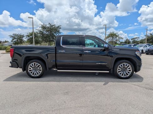 Used 2024 GMC Sierra 1500 Denali Ultimate AWD/4WD image 3