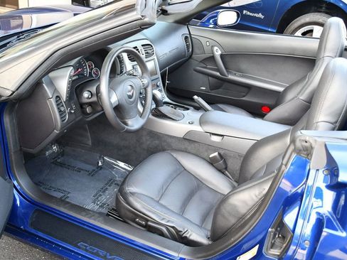 Used 2007 Chevrolet Corvette Convertible w/ Preferred Equipment Group RWD image 47