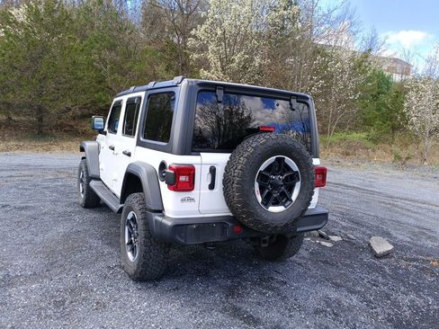 Used 2020 Jeep Wrangler Unlimited Sport image 3