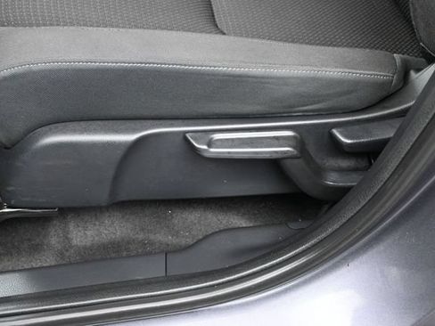 Used 2022 Honda HR-V EX image 16