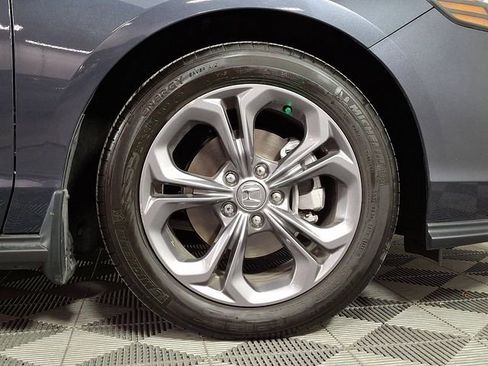 Used 2023 Honda Accord EX image 11