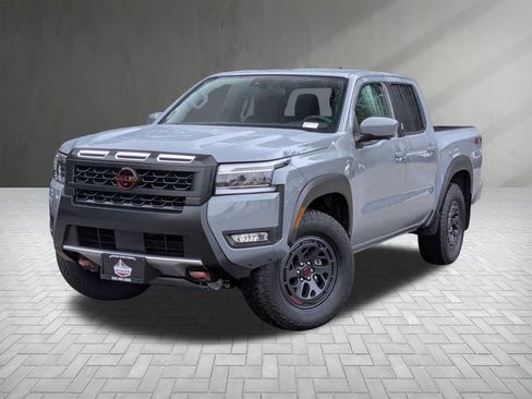 New 2025 Nissan Frontier PRO-4X w/ Pro Convenience Package image 1