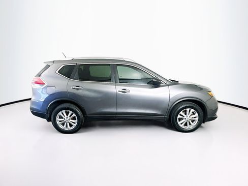 Used 2015 Nissan Rogue SV image 10