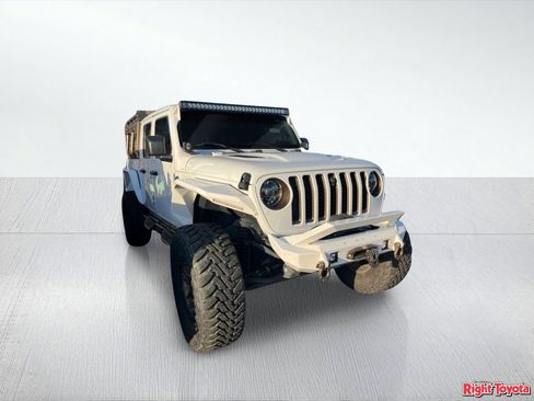 Used 2022 Jeep Gladiator Rubicon w/ LED Lighting Group AWD/4WD image 5
