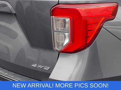 Used 2023 Ford Explorer XLT w/ Equipment Group 202A AWD/4WD image 6