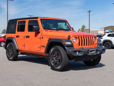 Used 2023 Jeep Wrangler Sport image 8