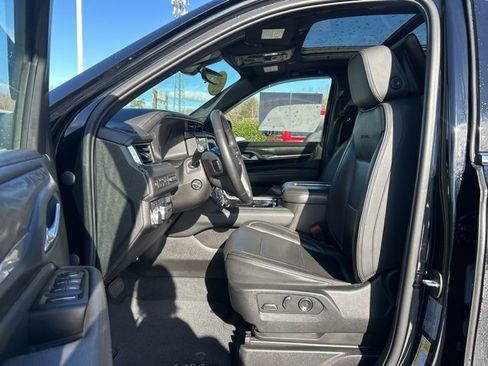 Used 2021 GMC Yukon Denali w/ Denali Premium Package image 13