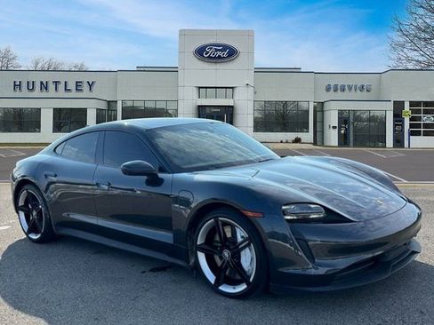 Used 2020 Porsche Taycan 4S image 4