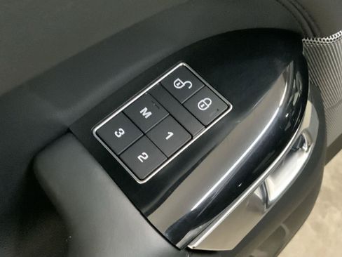 Used 2018 Land Rover Range Rover Sport HSE AWD/4WD image 30