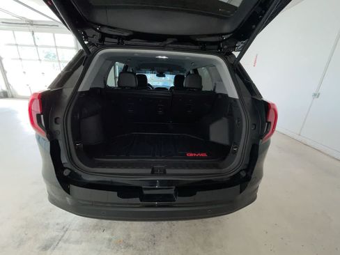 Used 2024 GMC Terrain SLT w/ Tech Package AWD/4WD image 23