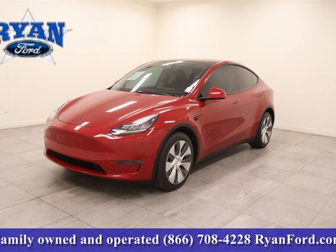 Used 2022 Tesla Model Y Long Range image 1