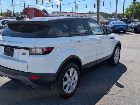 Used 2019 Land Rover Range Rover Evoque SE Premium AWD/4WD image 5