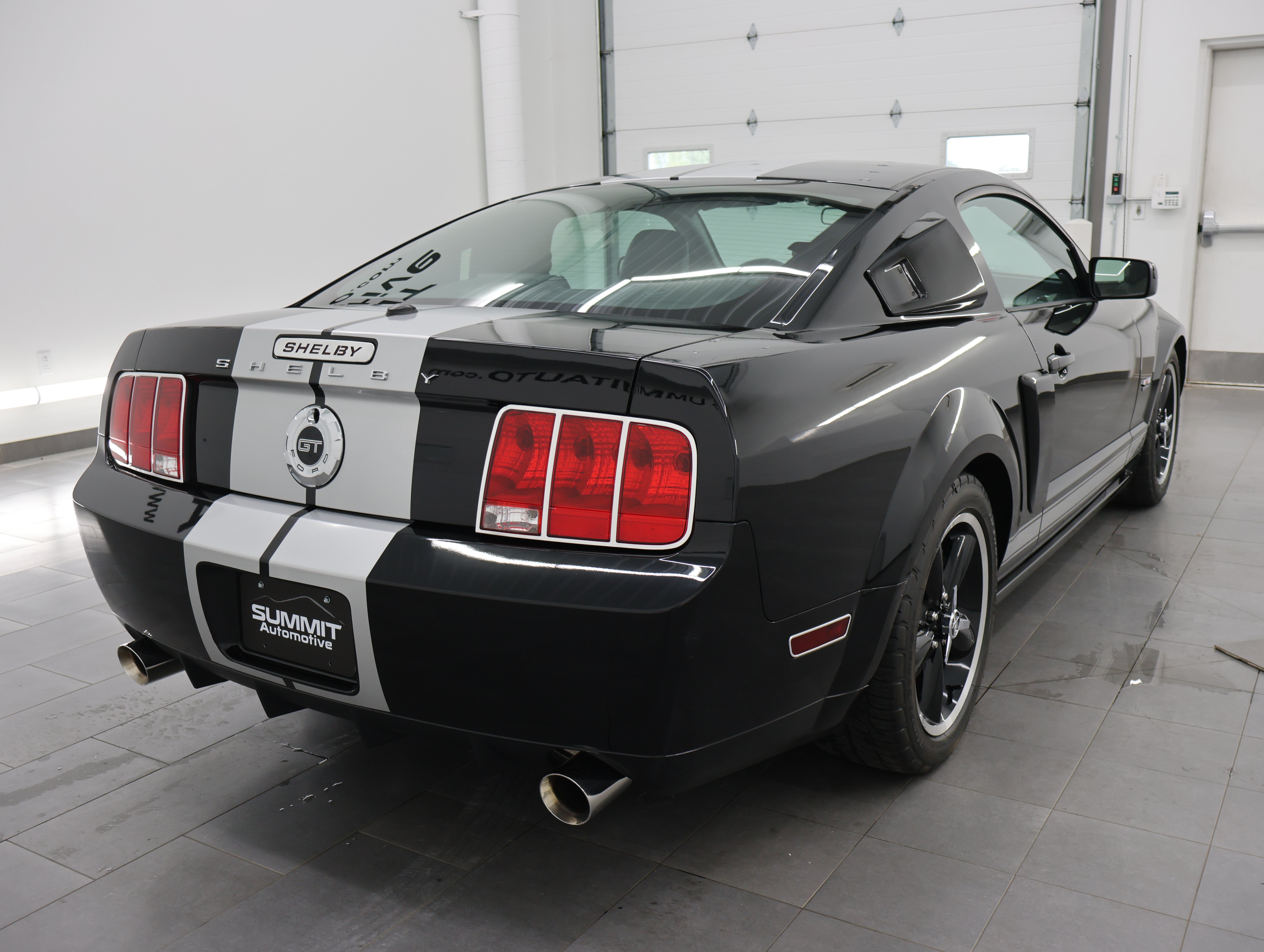 Used 2007 Ford Mustang GT RWD image 5
