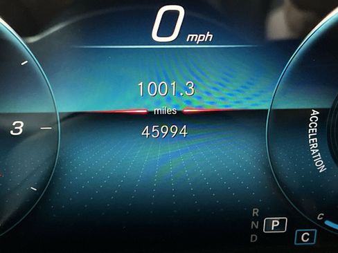 Used 2021 Mercedes-Benz GLB 250 4MATIC image 17