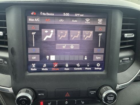 Used 2019 RAM 1500 Big Horn image 12