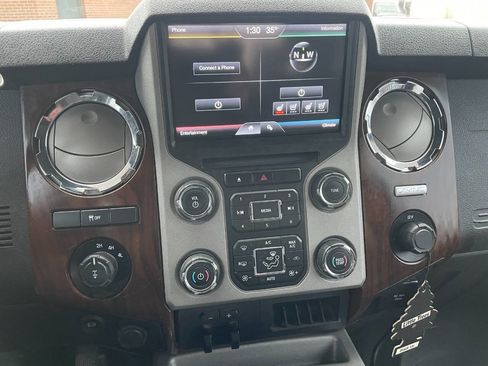 Used 2015 Ford F250 Lariat w/ Chrome Package image 39