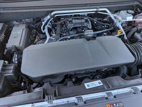 New 2026 Chevrolet Colorado ZR2 AWD/4WD image 16