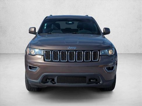 Used 2017 Jeep Grand Cherokee Laredo w/ Quick Order Package 23E image 2
