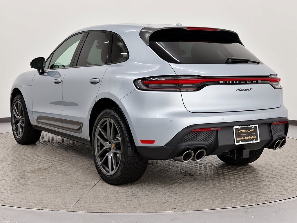 Used 2026 Porsche Macan Turbo AWD/4WD image 3