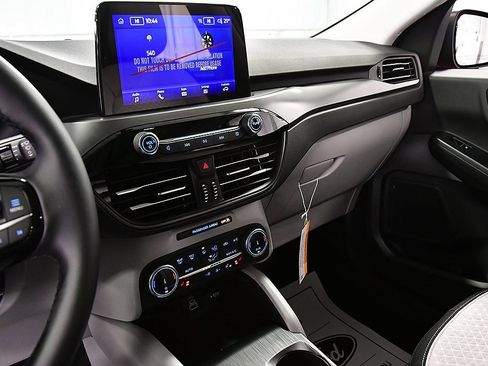 New 2025 Ford Escape Active w/ Cold Weather Package image 22