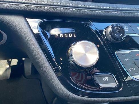New 2026 Chrysler Pacifica Select image 25