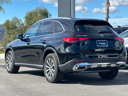 Certified 2025 Mercedes-Benz GLC 300 image 5