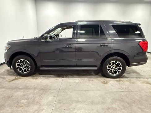 Certified 2024 Ford Expedition XLT image 8