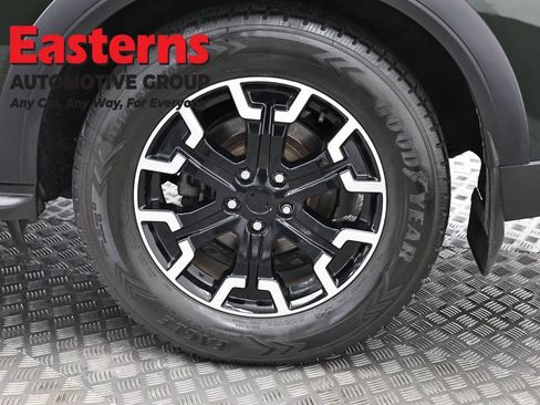 Used 2020 Nissan Pathfinder SL AWD/4WD image 37