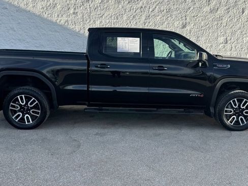 Used 2019 GMC Sierra 1500 AT4 w/ AT4 Premium Package image 4