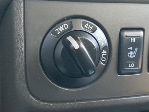 Used 2016 Nissan Frontier PRO-4X w/ Pro-4x Luxury Package image 27