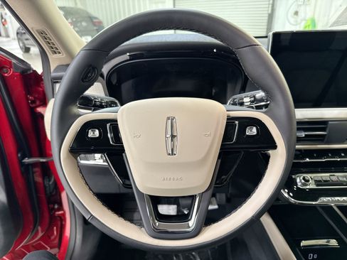 New 2026 Lincoln Corsair Premiere image 13