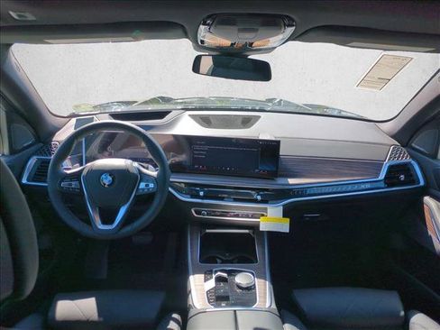 Used 2026 BMW X5 xDrive40i image 15