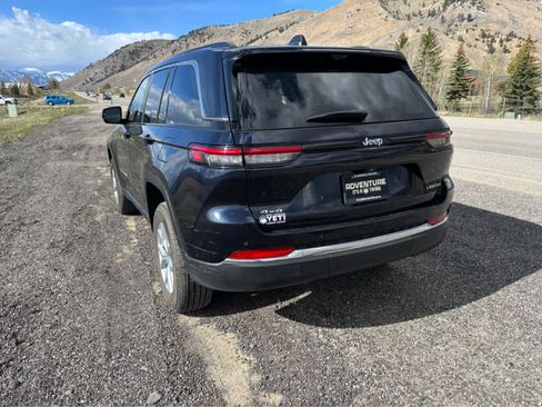 New 2023 Jeep Grand Cherokee Limited w/ Luxury Tech Group II image 15