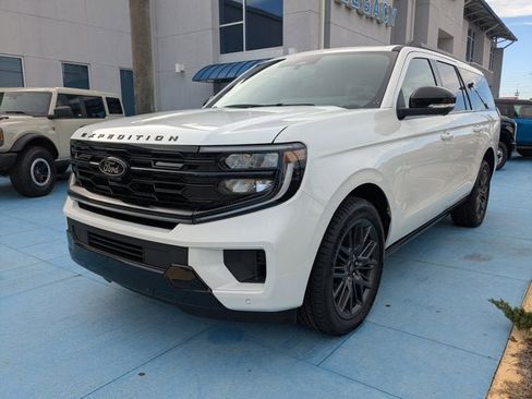 New 2025 Ford Expedition Max Platinum w/ Stealth Performance Package image 6