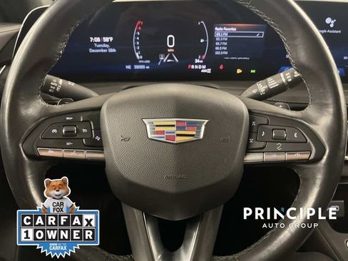Used 2024 Cadillac XT4 Premium Luxury image 17