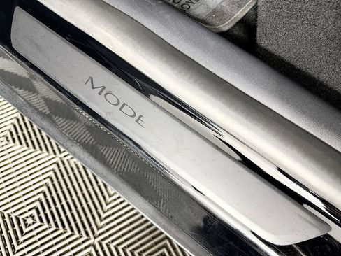 Used 2022 Tesla Model Y Performance AWD/4WD image 36