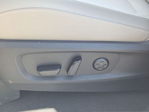 Certified 2027 INFINITI QX60 Luxe w/ Family Package FWD image 13