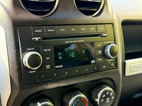 Used 2014 Jeep Compass 4WD image 10