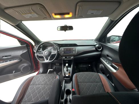 Used 2018 Nissan Kicks SR w/ Exterior Package FWD image 21