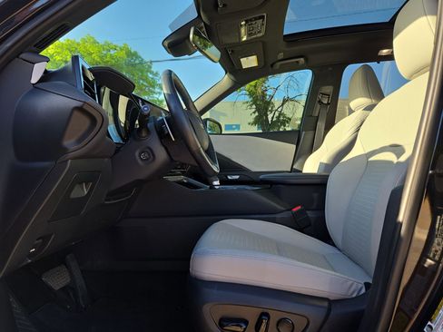 Used 2025 Lexus TX 350 AWD w/ Technology Package image 16