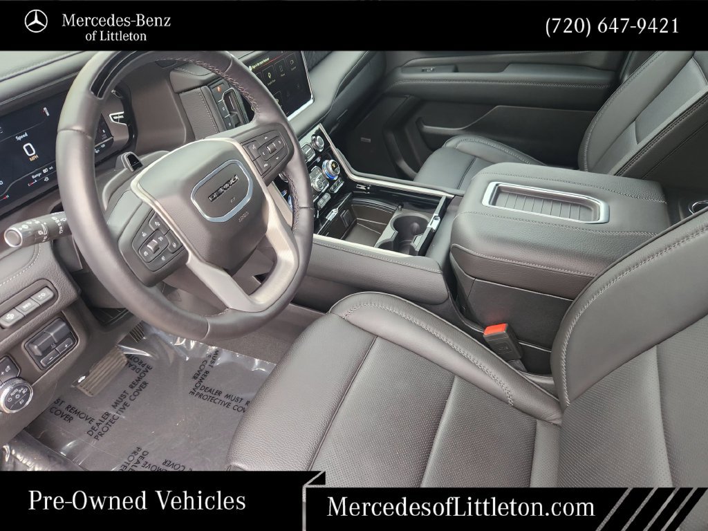 Used 2024 GMC Yukon Denali w/ Advanced Technology Package AWD/4WD image 12