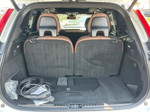 Certified 2023 Volvo XC90 T8 Plus image 24