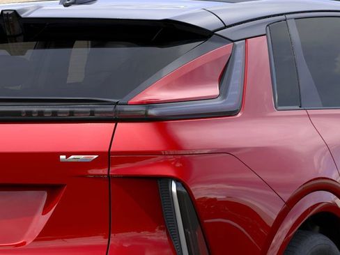 New 2026 Cadillac Lyriq V image 11