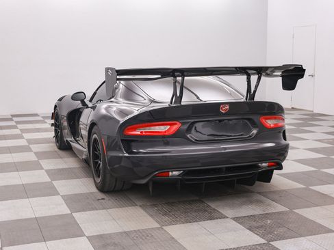 Used 2017 Dodge Viper ACR w/ Extreme Aero Package RWD image 13